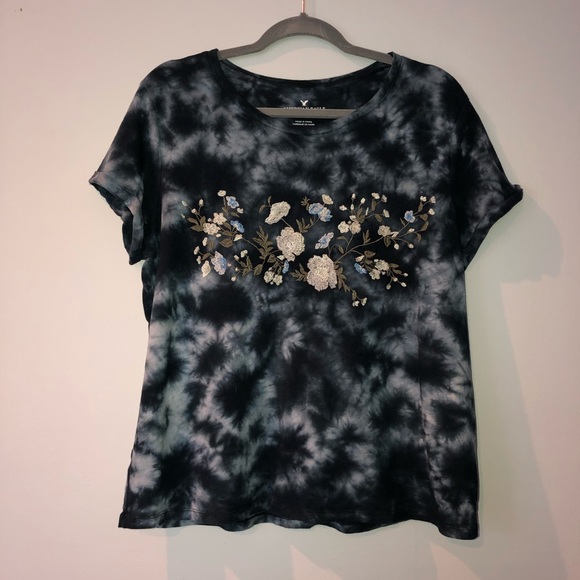 American Eagle Outfitters Tops - 🌻blue American eagle shirt